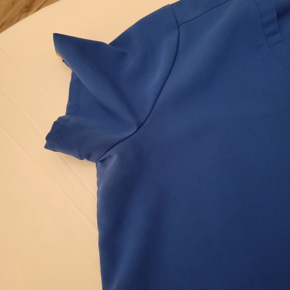 FIGS Catarina V-Neck Scrub Top|Women's Large|Royal Blue - Picture 9 of 9